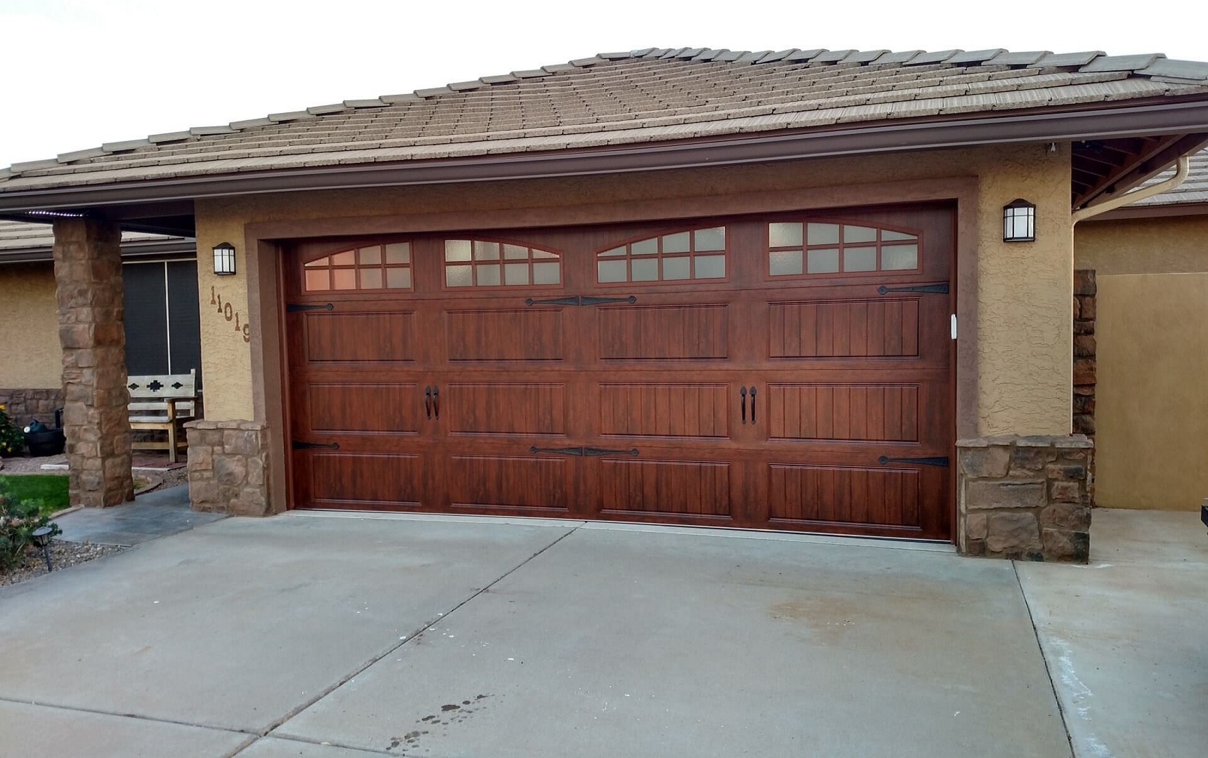 How Do I Find the Best Garage Door Repair Company in California?